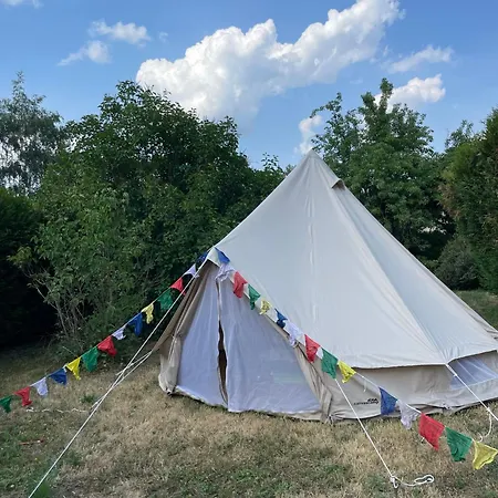 Saleve Glamping Luxury tent